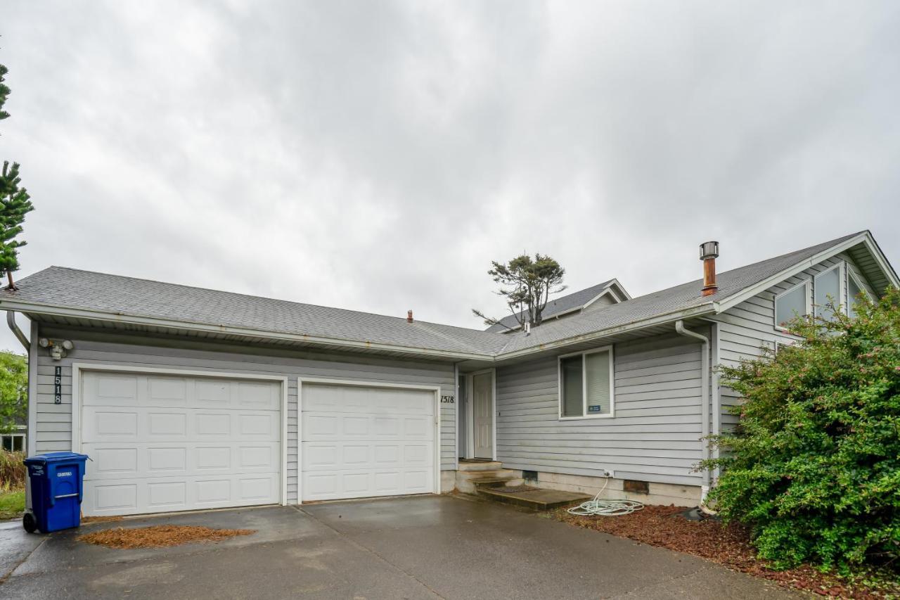 Captain Bill'S Beachhouse Lincoln City Esterno foto