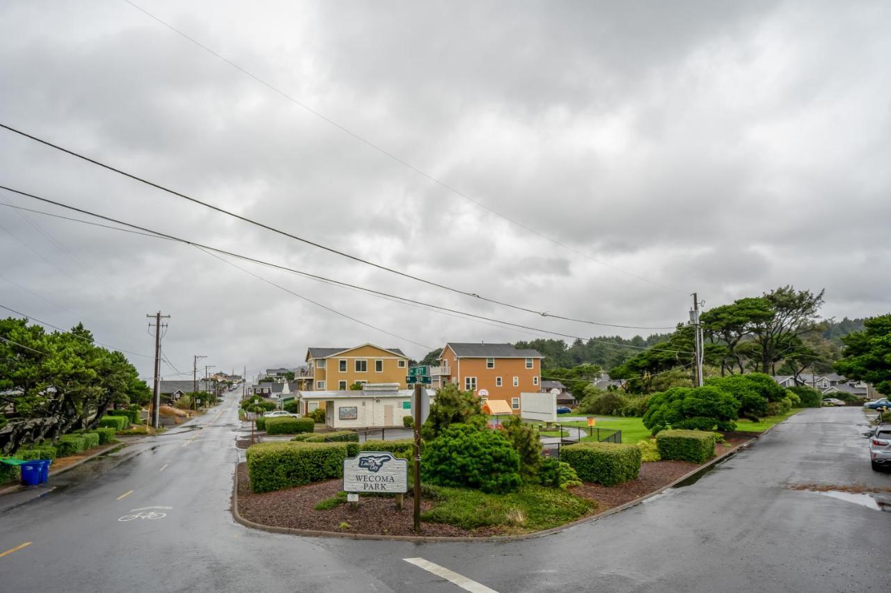 Captain Bill'S Beachhouse Lincoln City Esterno foto